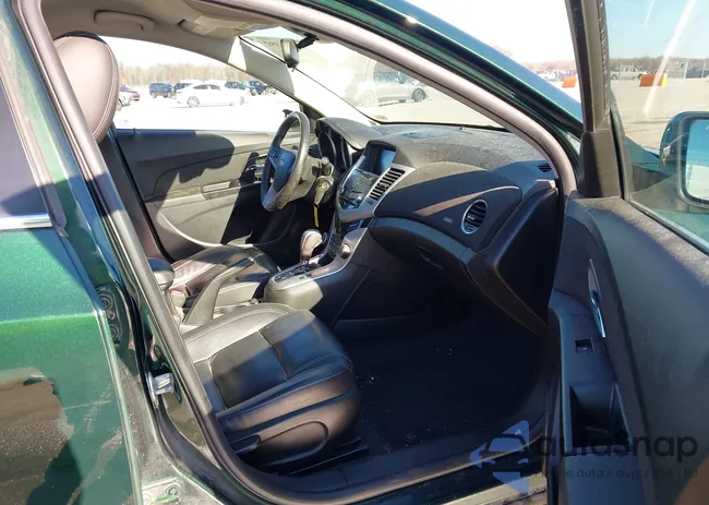 1G1PE5SB0E7130668: 43796392