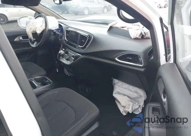 2C4RC1FG8JR263269: 43796527