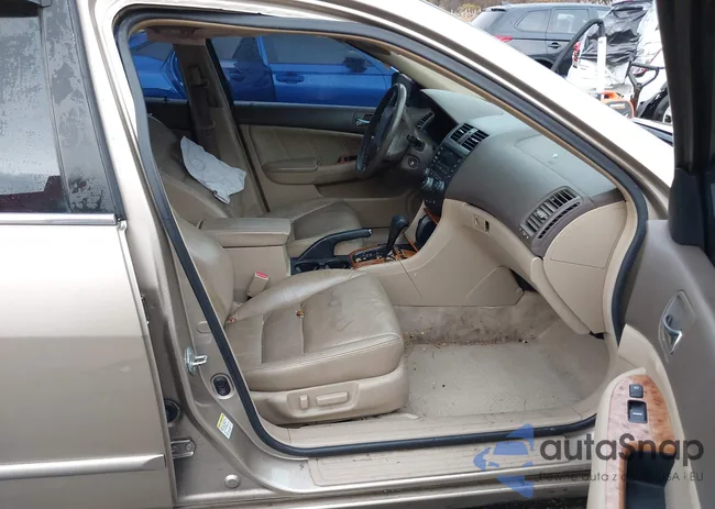 1HGCM66575A080245: 43795554