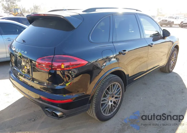 WP1AE2A23HLA71624: 43795688