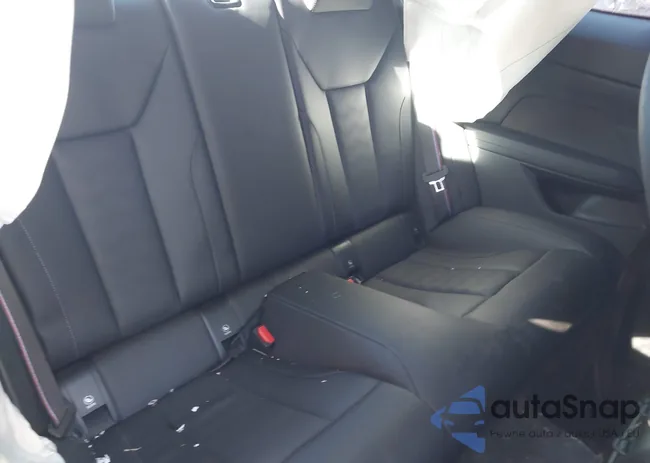 WBS33HK0XTCV86380: 43795716