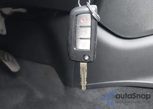 JN8AT2MV2HW255100: 43795803