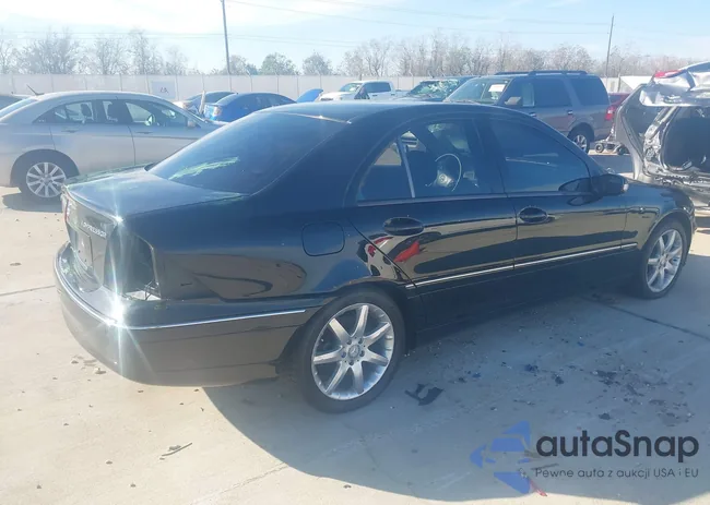 WDBRF40J33F391294: 43795937