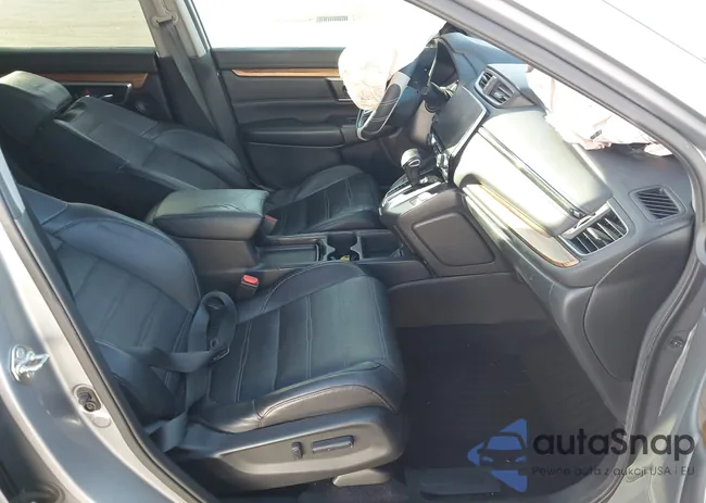 7FARW1H88JE008151: 43796997