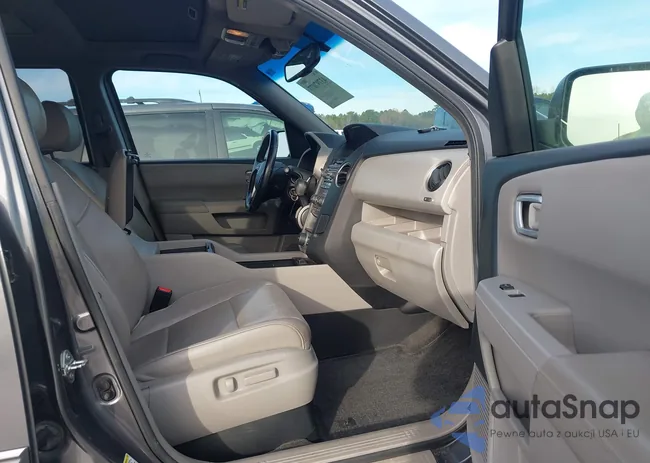 5FNYF4H63CB046574: 43797077