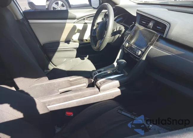 19XFC2F71JE208267: 43797193