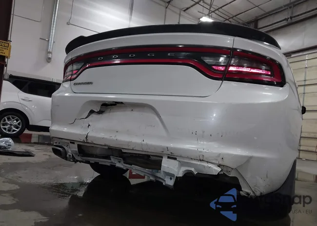 2C3CDXBG1FH762010: 43797312