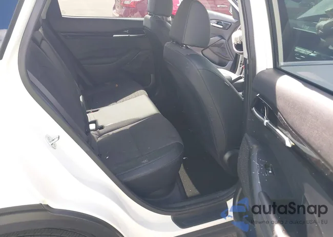 KNDEU2AA0R7647404: 43797339