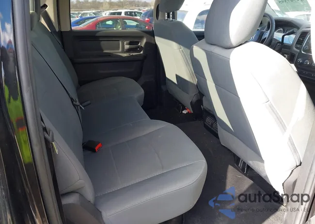 3C6UR5CJ3HG698482: 43797395