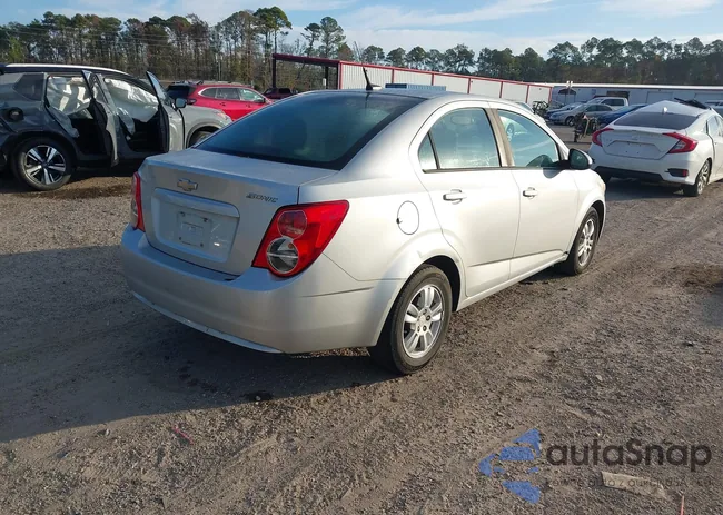 1G1JA5SH0C4228622: 43797406