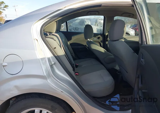 1G1JA5SH0C4228622: 43797406