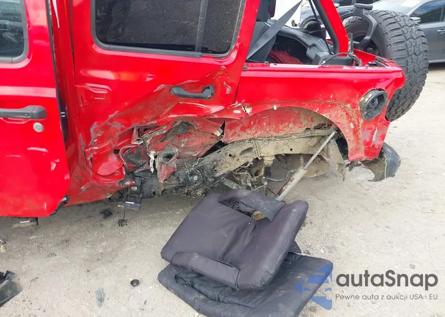 1C4HJXFN3NW161801: 43797508