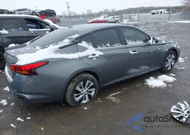 1N4BL4BVXSN303833: 43797551