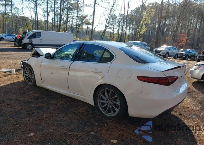 ZARFAEBN1H7535053: 43796701