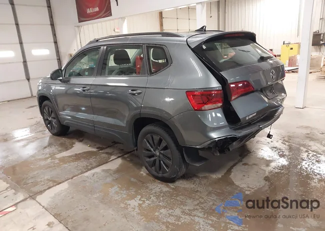 3VV5X7B24RM093321: 43796702