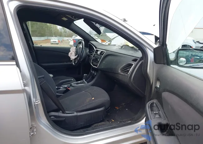 1C3CCBBB3CN302862: 43796763