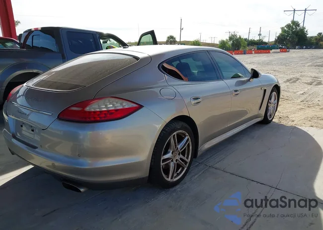 WP0AA2A71BL020638: 43796792