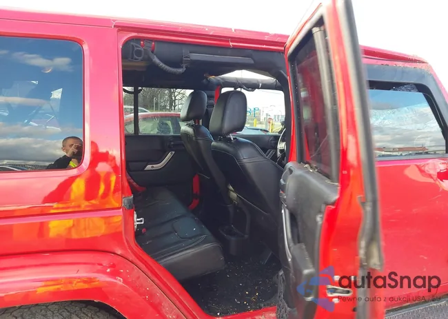 1C4BJWFG3HL709061: 43798024