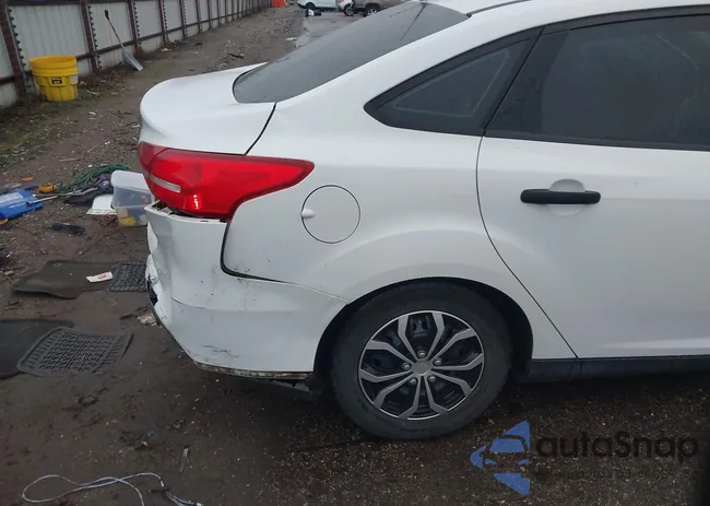 1FADP3E24JL205335: 43798037