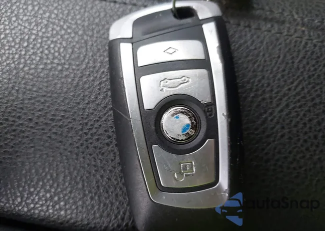 WBA5A7C52ED618324: 43798302