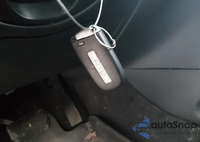 1C4RJFBG2JC200847: 43798342