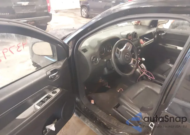 1C4NJDEB1GD789542: 43798366