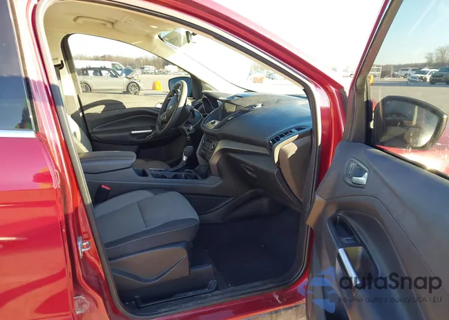 1FMCU9GD3HUC75909: 43798373