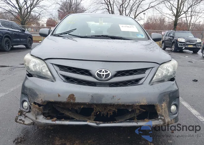 2T1BU4EE6DC032343: 43798477