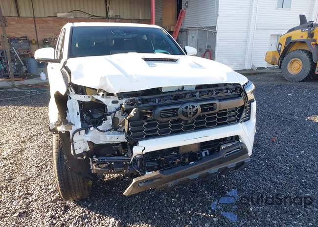 3TYLB5JN8ST070834: 43798500