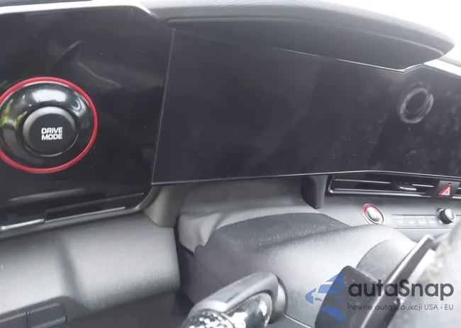 KMHLR4DF2RU744824: 43797667