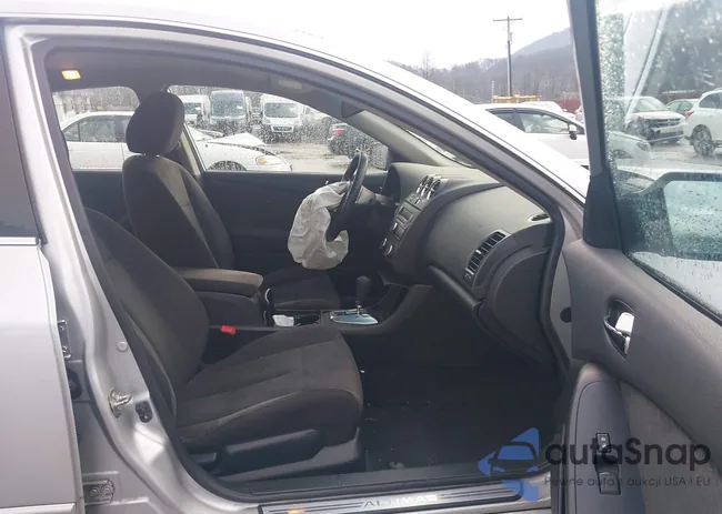 1N4AL2APXCN576520: 43797884