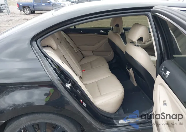 KNALN4D73E5136322: 43797897