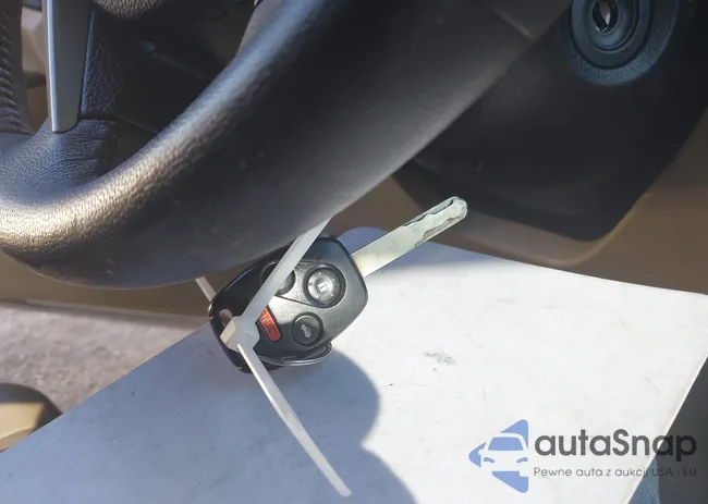 1HGCP3F87CA037280: 43799146