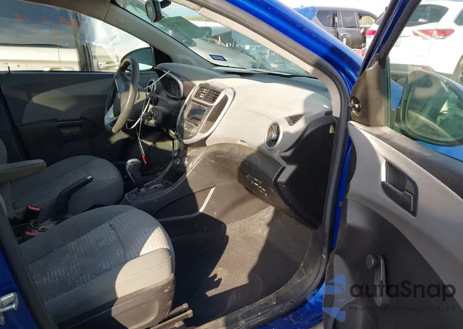 1G1JB5SB9L4100260: 43799346