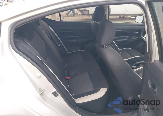 3N1CN8EV4LL861256: 43799375