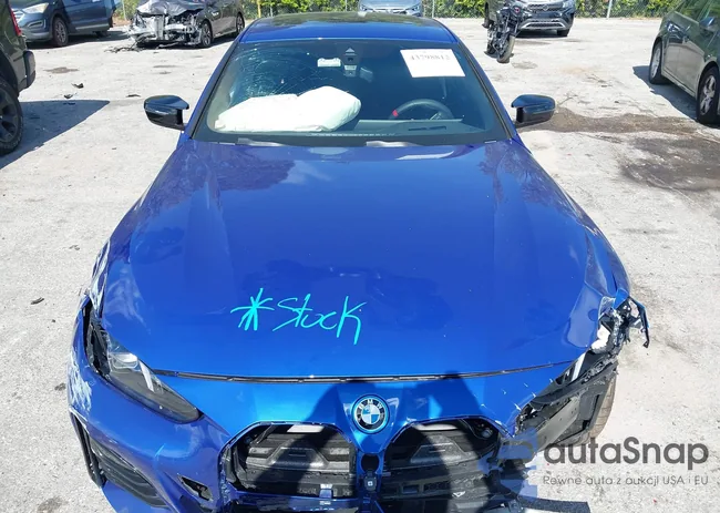 WBY33HD07SFU48053: 43798812