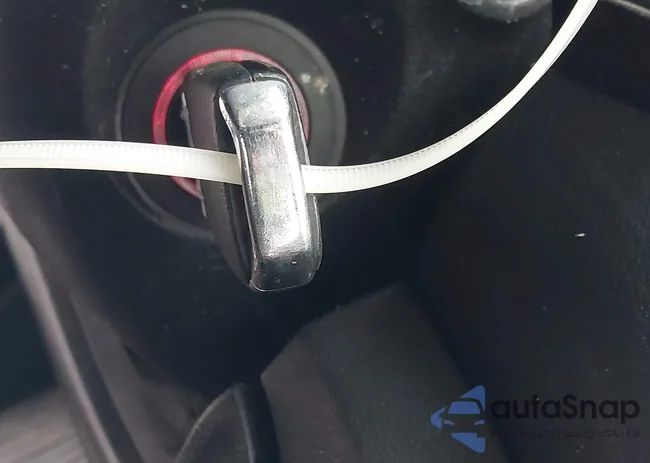 3KPF34AD7KE018497: 43798899