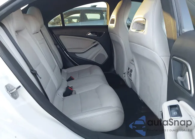 WDDSJ4EB2JN681165: 43799981