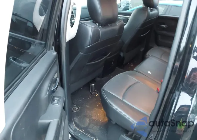 1C6RR7HT6ES352720: 43800047