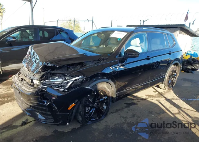 3VVCB7AX9PM098885: 43800261