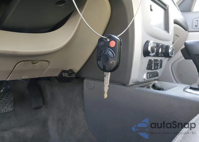 3FAHP0GA3BR160492: 43800278