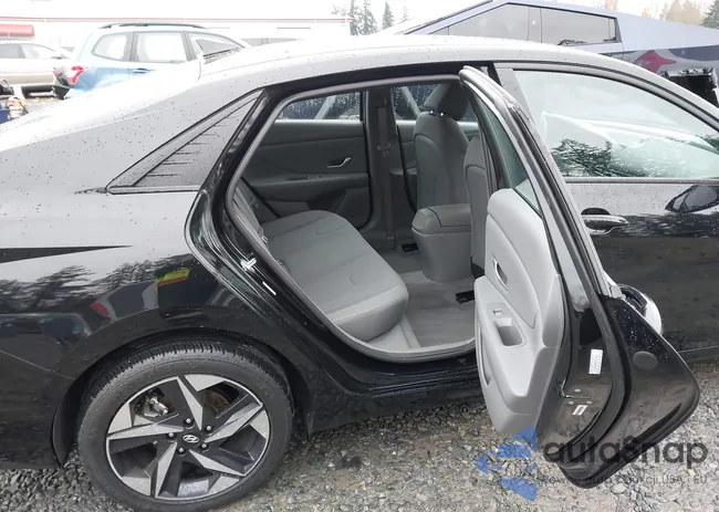 KMHLS4AG6PU621011: 43800364