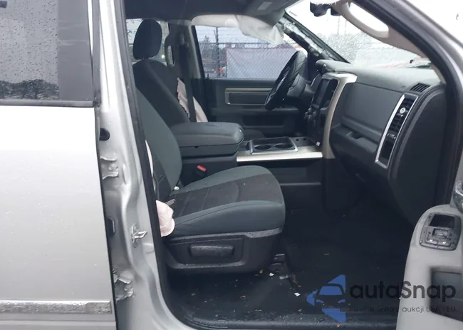 1C6RR6LM1FS735783: 43800476