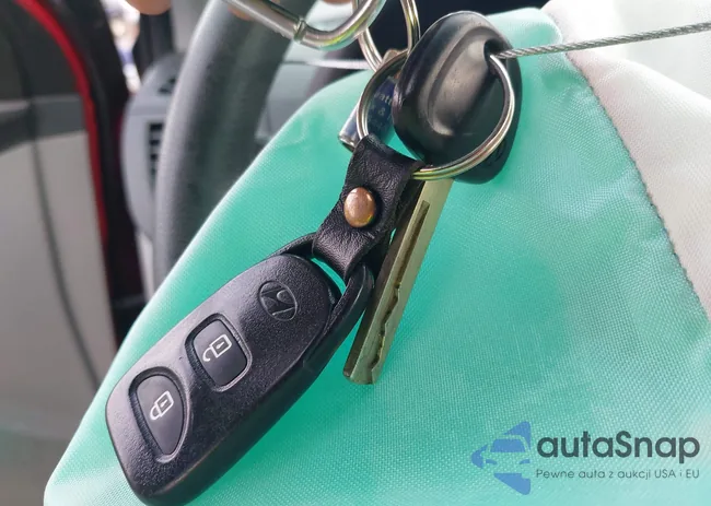 KMHCT4AE5HU361455: 43799560