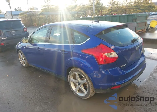 1FADP3N2XDL330585: 43800947