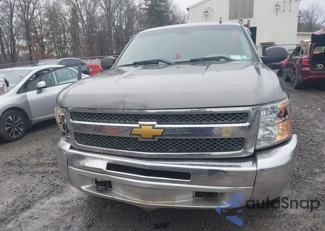 1GCNKSE08CZ200273: 43801163