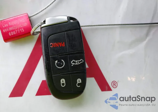 2C3CDZAG0KH604104: 43801534