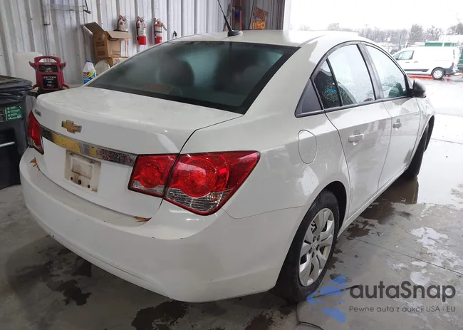 1G1PA5SH4E7402963: 43800695