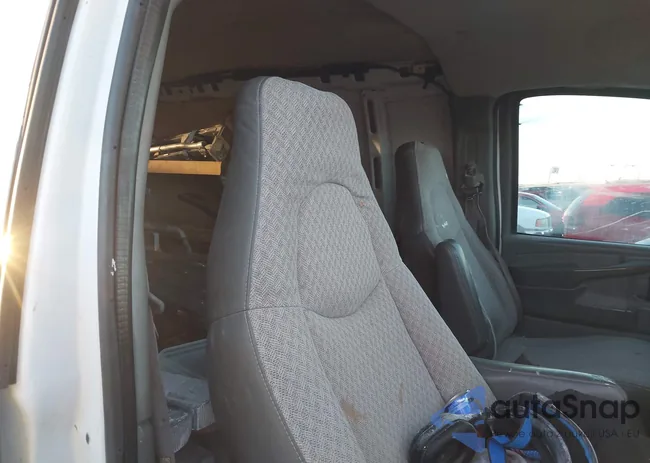 1GCGG25V351153645: 43800709