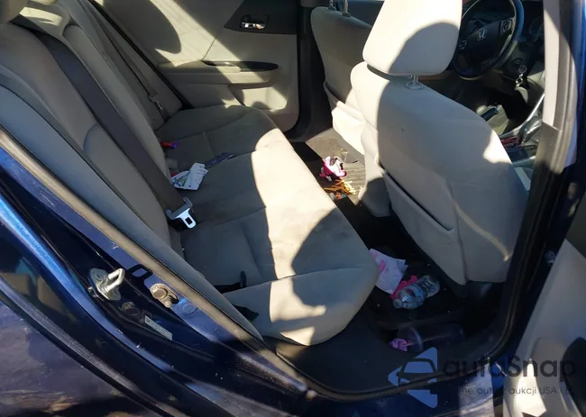 1HGCR2F33DA011947: 43800936